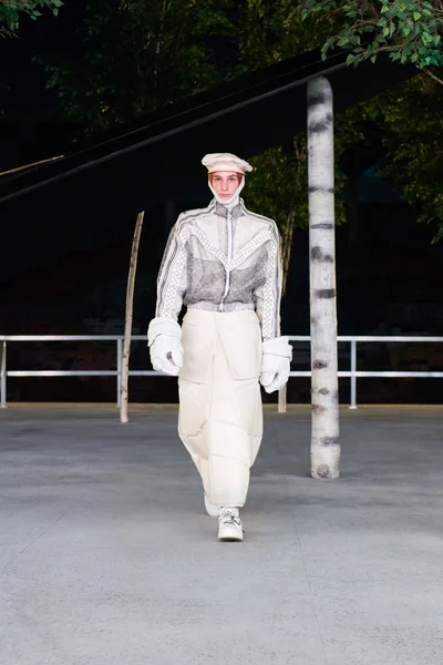 Look 147